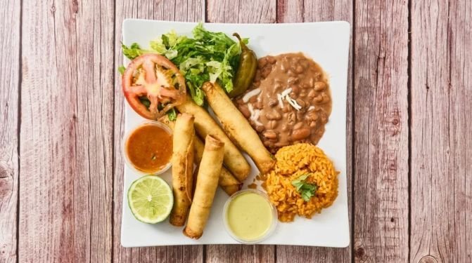 Tacos El Cerro house specialty